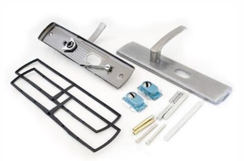 Составные элементы ручки для металлической двери