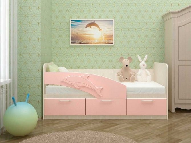 кровать дельфин в детской комнате