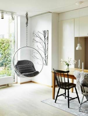 Подвесные кресла в интерьере квартиры