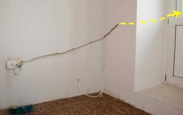 вывод кабеля от розетки на балкон